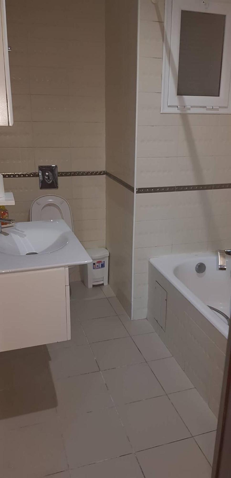 Apartment Superb & Modern At Berges 2 Close To Tunisia Mall