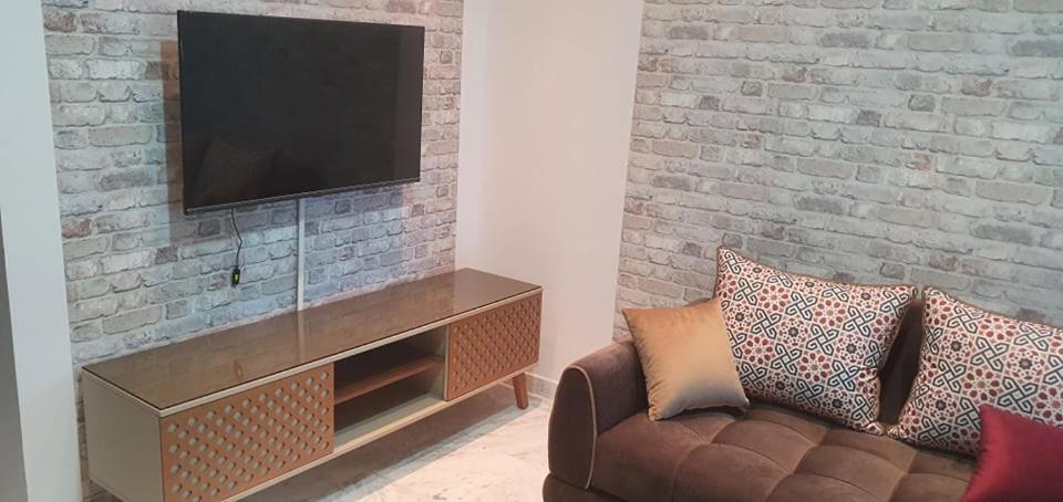 Superb & Modern At Berges 2 Close To Tunisia Mall Apartment *